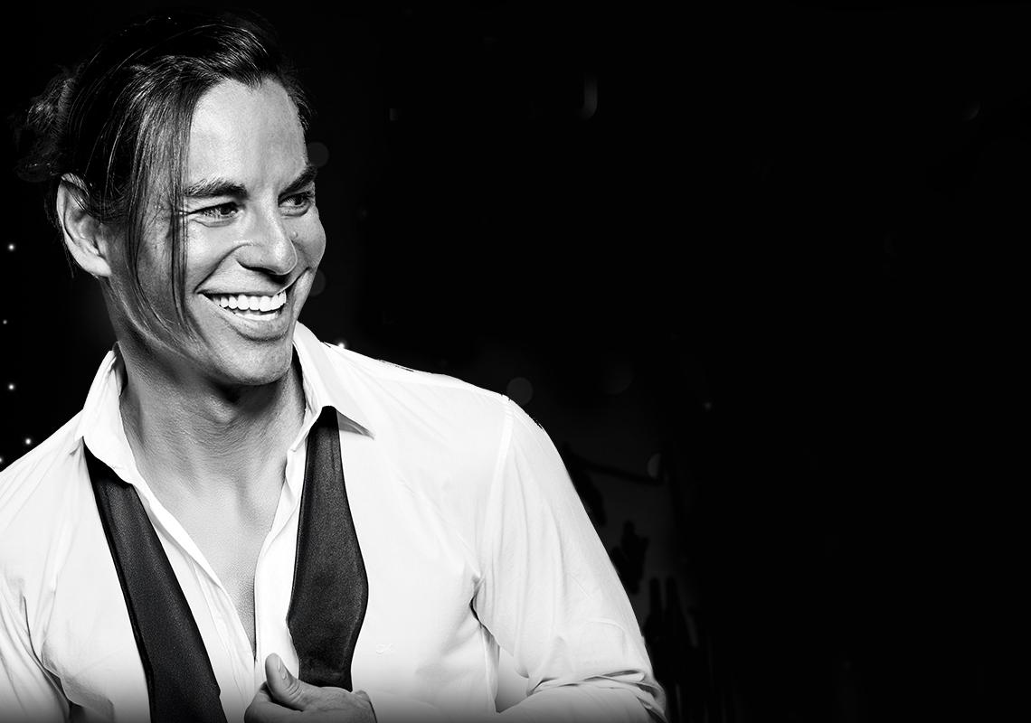 Julio Iglesias Experience